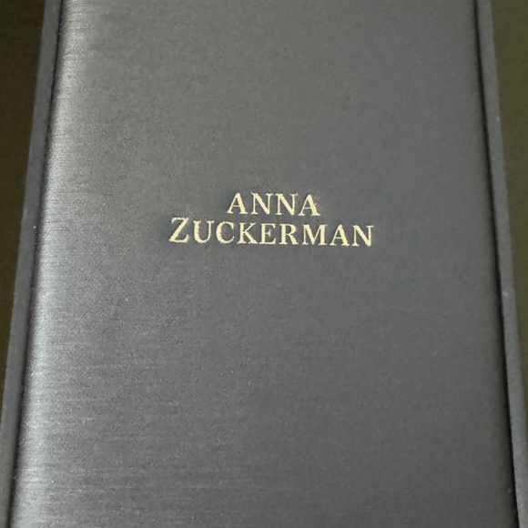 Pendant necklace and earrings set - Picture 2 of 2